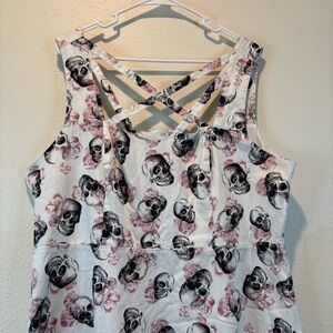 Torrid White Dress Skulls Roses Halloween Sz 20 Cotton Spooky Floral